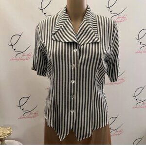 Camille Claudel. Size Small. Short Sleeve. Gray White Stripe. USA. B127